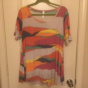 LuLaRoe Perfect Tee EUC